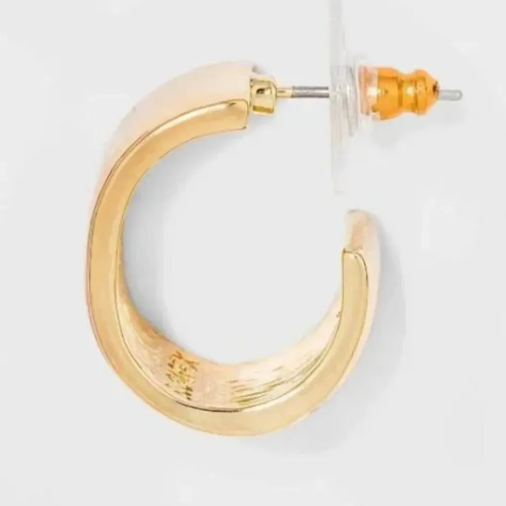 2/$15 Sugarfix by Baublebar wide huggy hoops